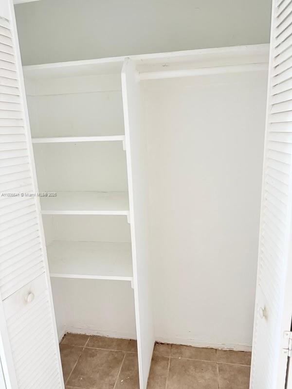620 CONDO - Residential Lease