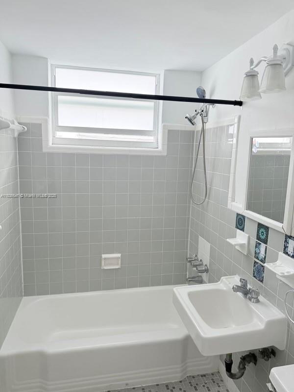 620 CONDO - Residential Lease