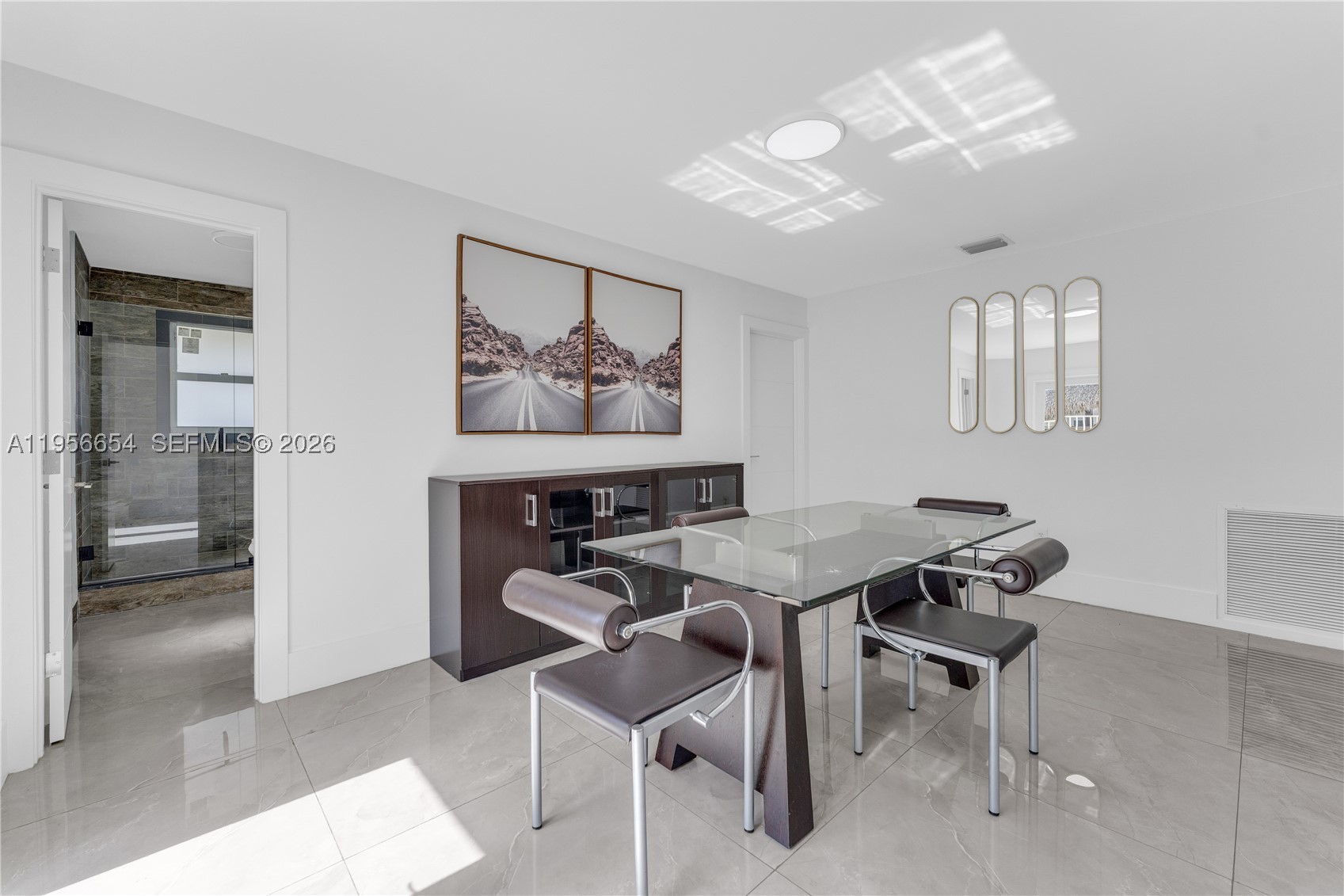 LAUREL OAKS EAST - Residential