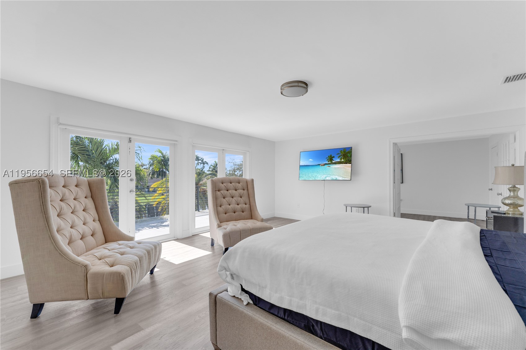 LAUREL OAKS EAST - Residential