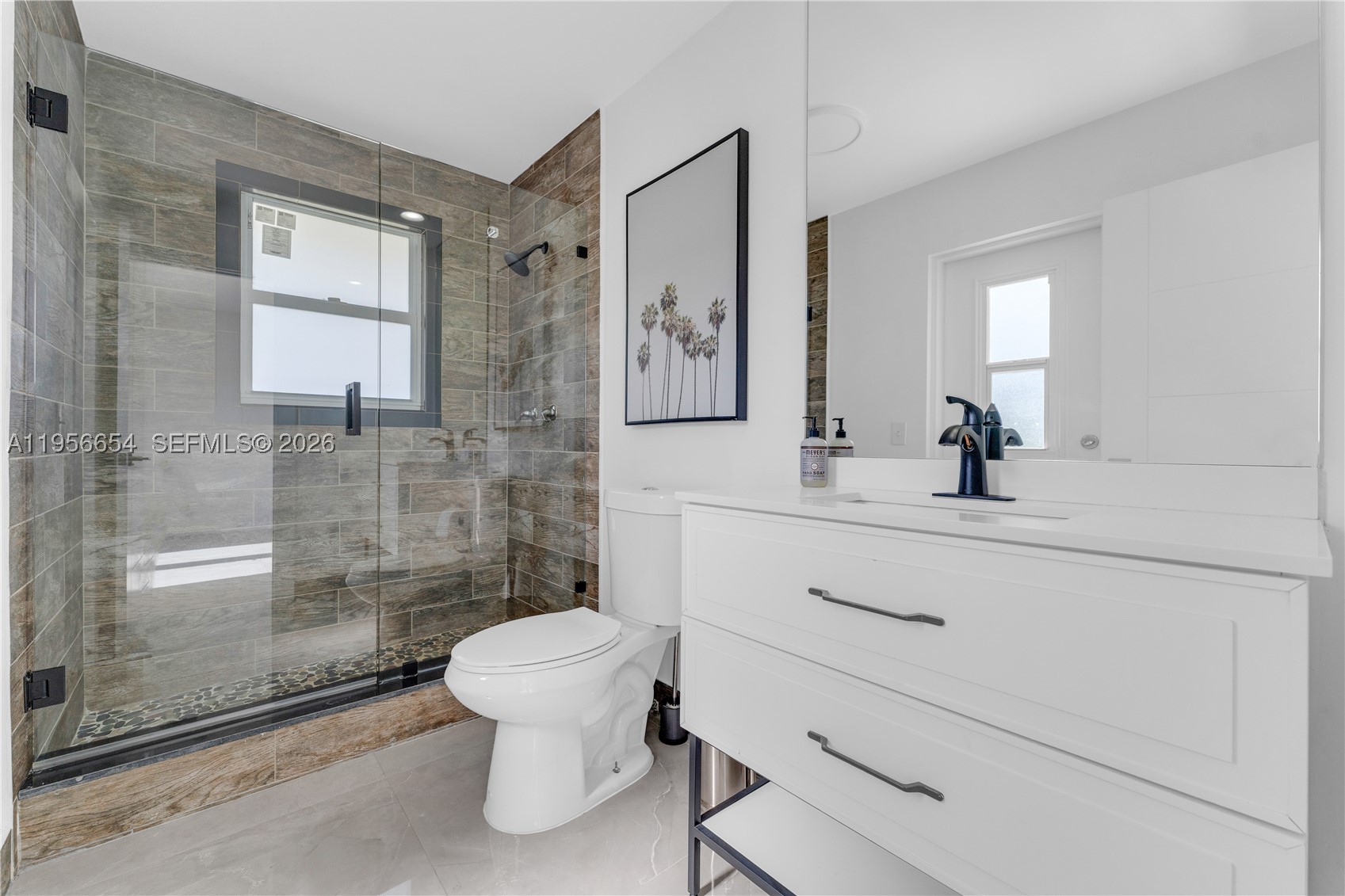 LAUREL OAKS EAST - Residential