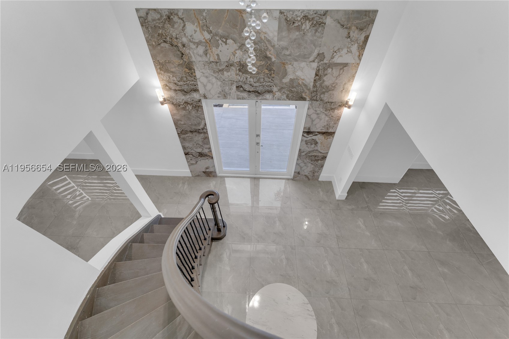 LAUREL OAKS EAST - Residential