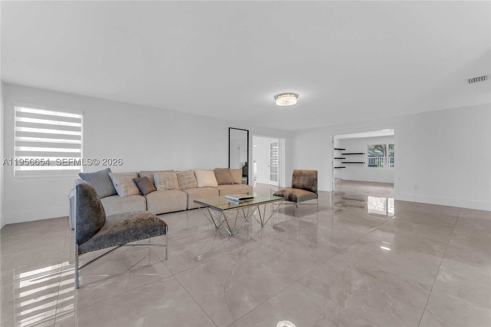 LAUREL OAKS EAST - Residential