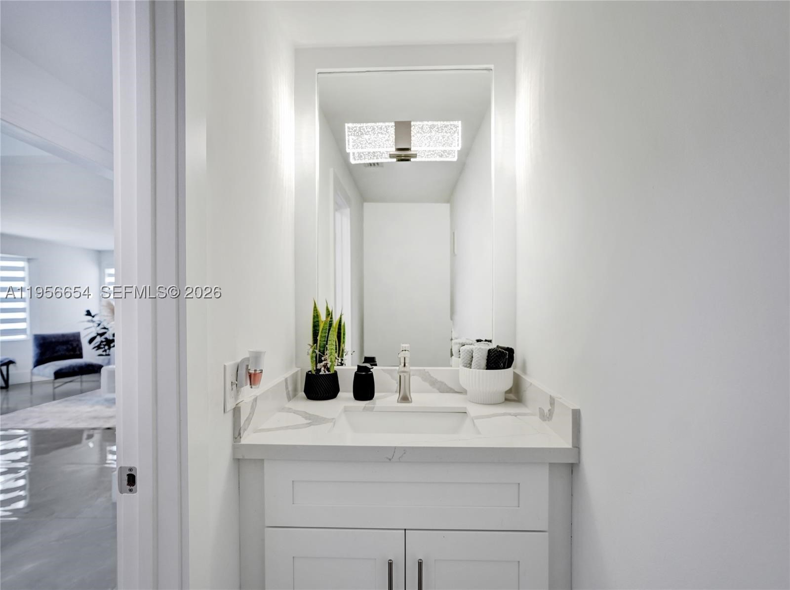 LAUREL OAKS EAST - Residential