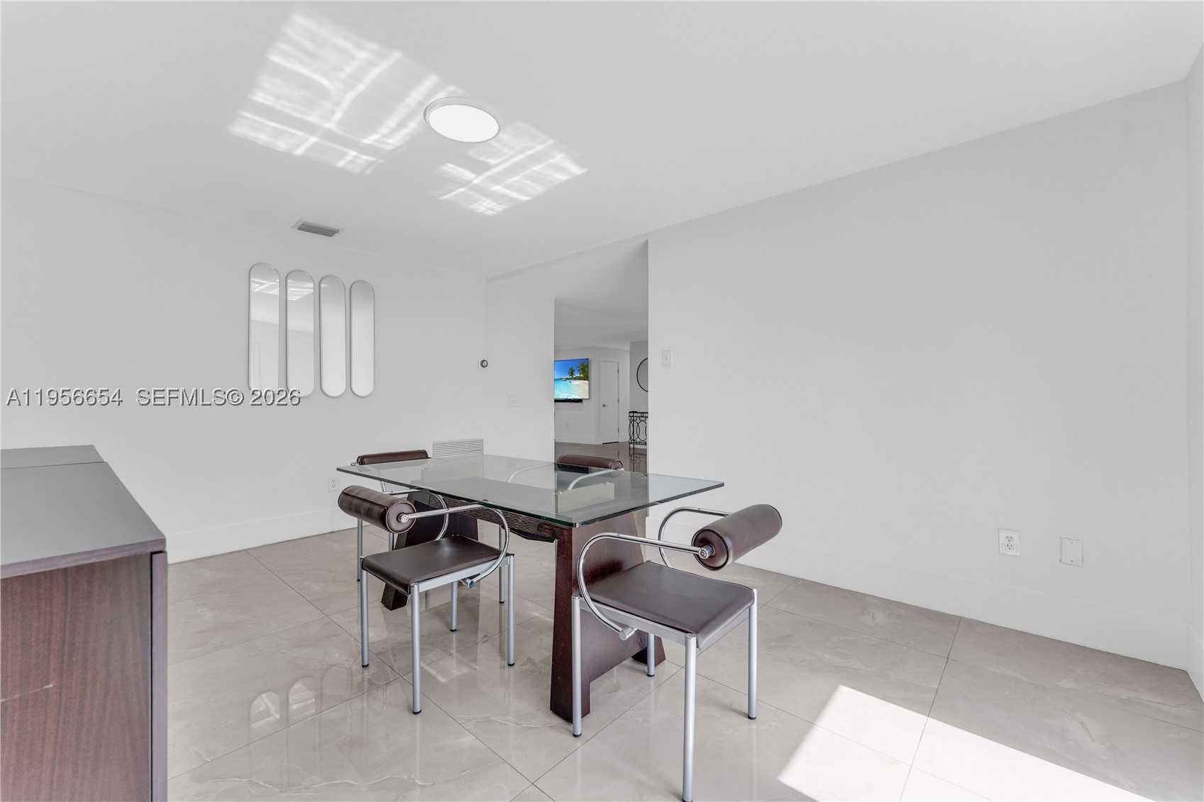 LAUREL OAKS EAST - Residential