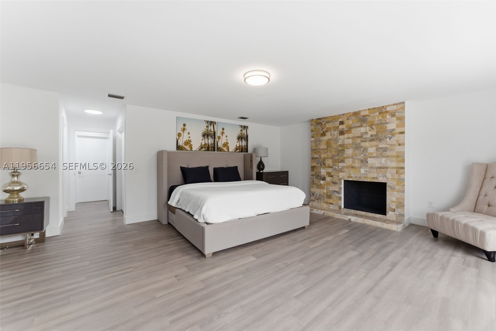 LAUREL OAKS EAST - Residential