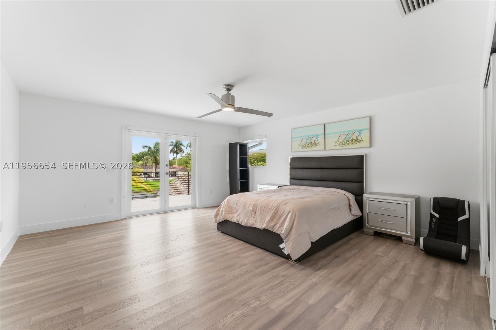 LAUREL OAKS EAST - Residential