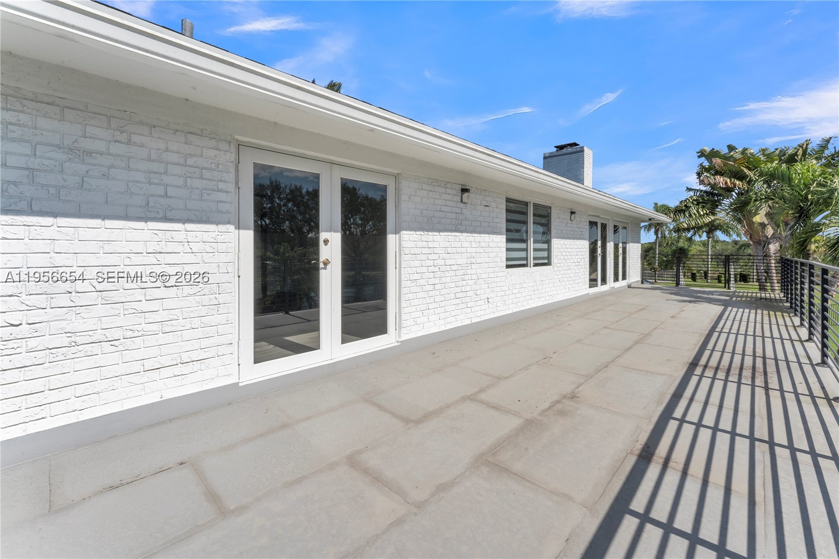 LAUREL OAKS EAST - Residential