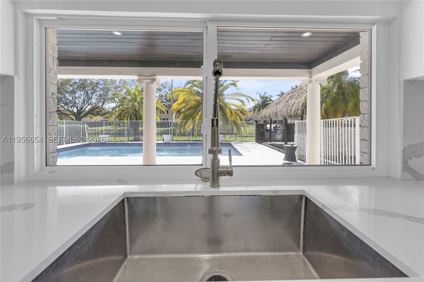 LAUREL OAKS EAST - Residential