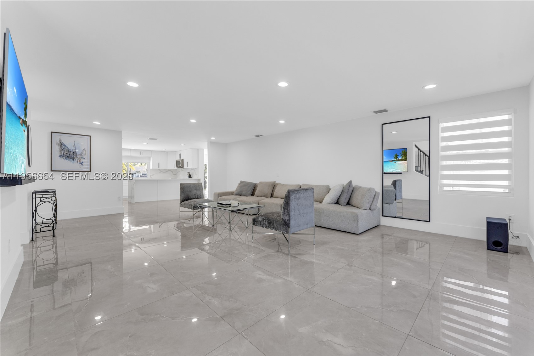 LAUREL OAKS EAST - Residential