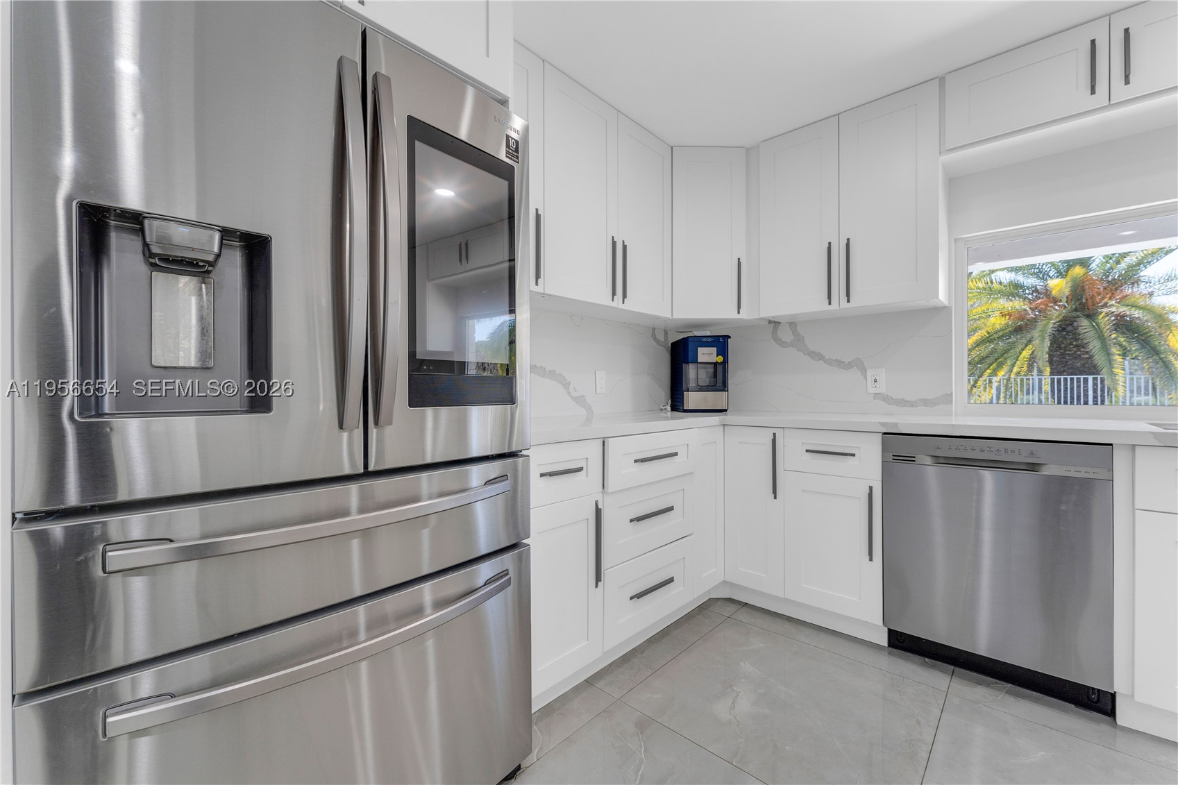 LAUREL OAKS EAST - Residential