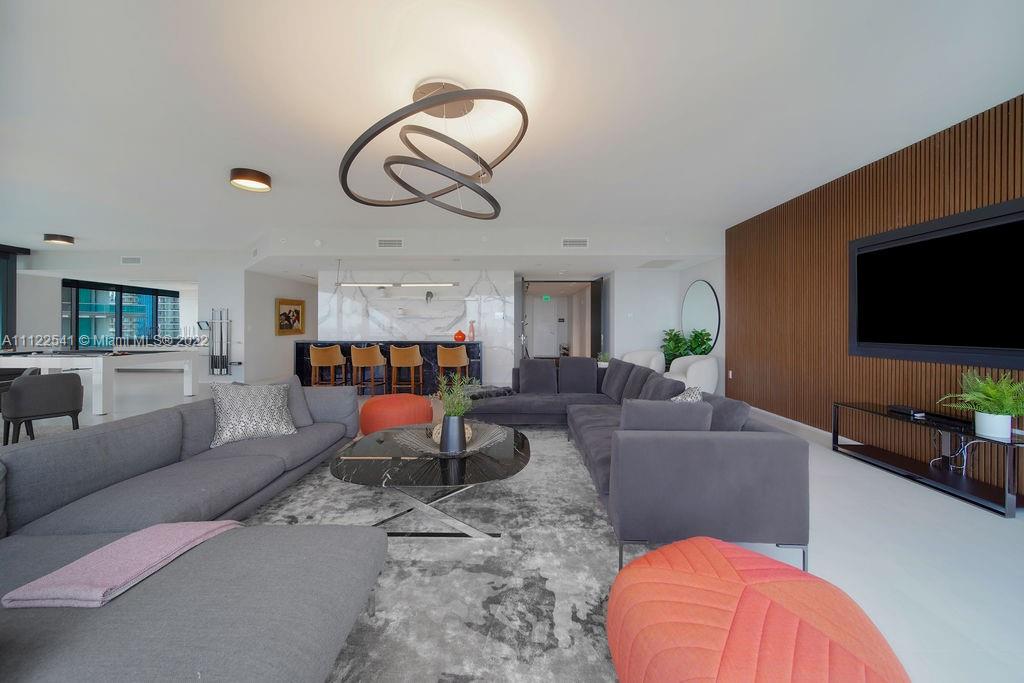 ONE THOUSAND MUSEUM CONDO - Residential