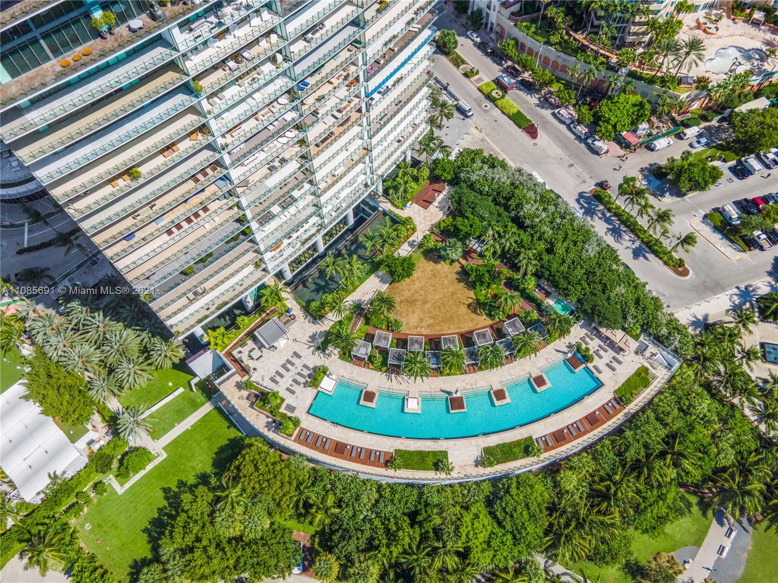 APOGEE CONDO - Residential
