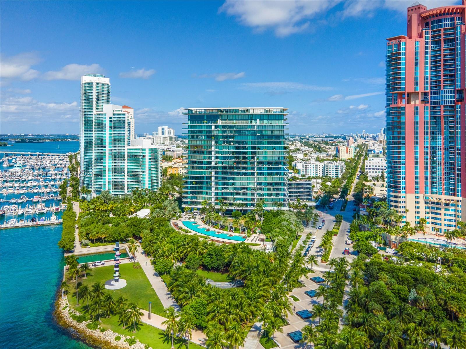 APOGEE CONDO - Residential