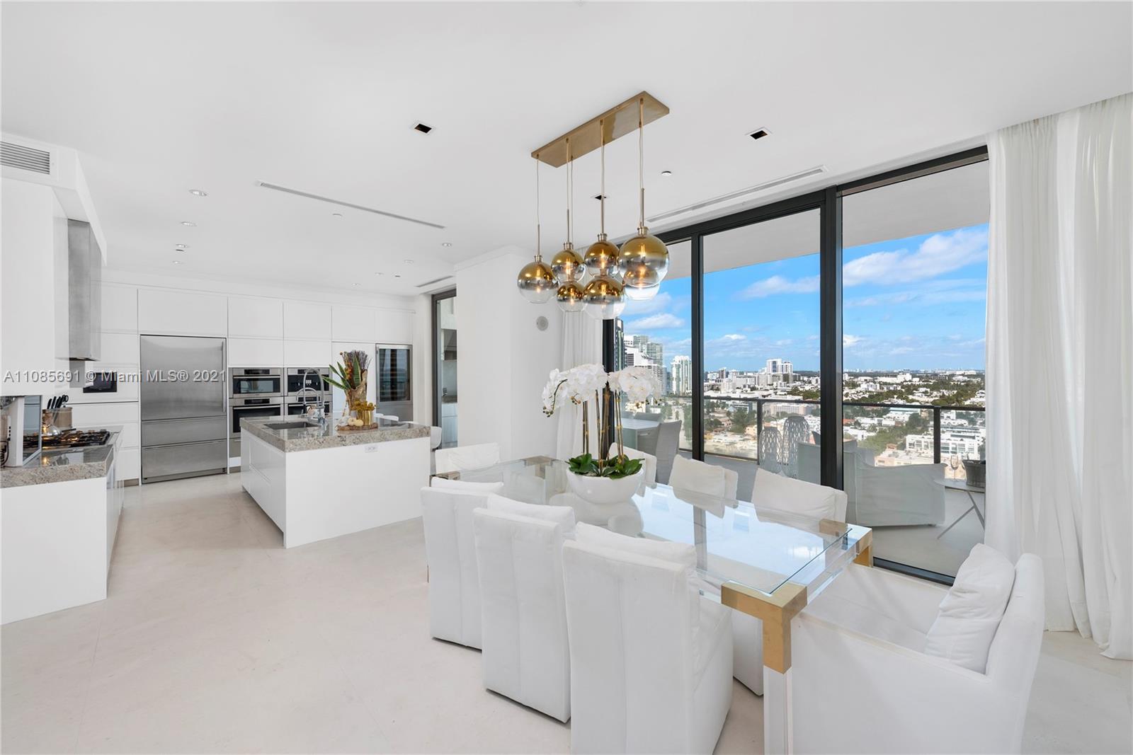 APOGEE CONDO - Residential