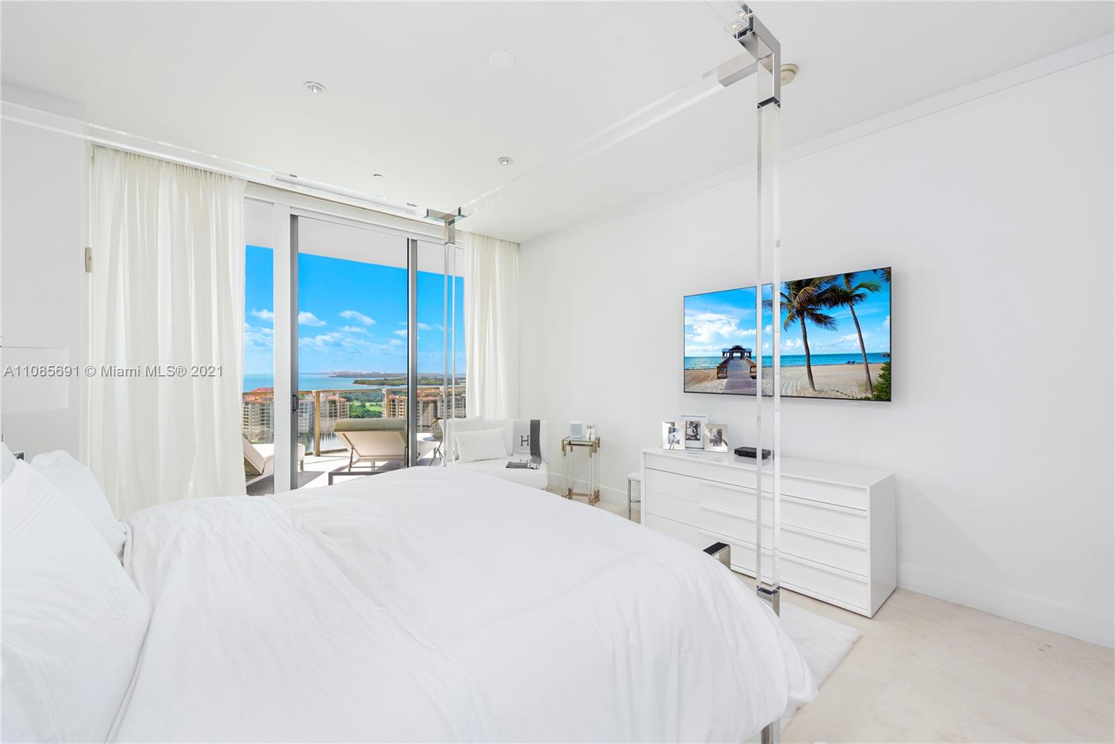 APOGEE CONDO - Residential