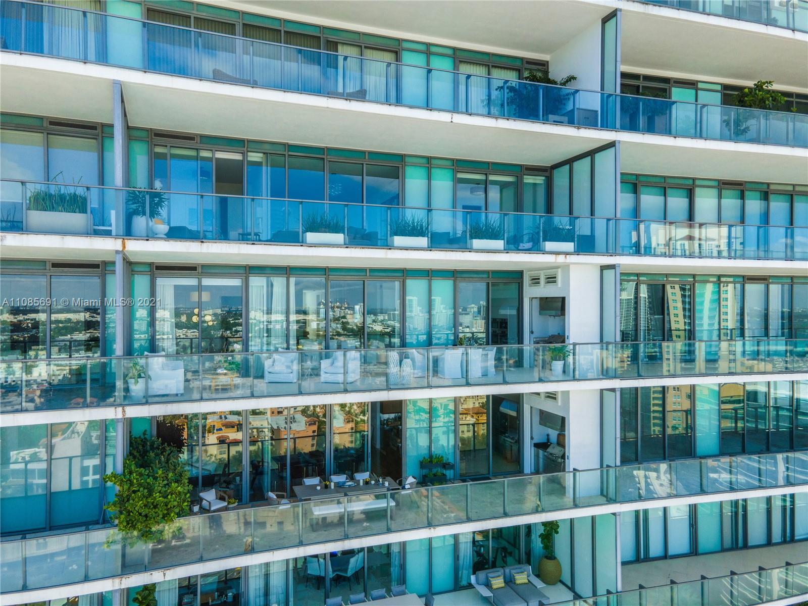 APOGEE CONDO - Residential