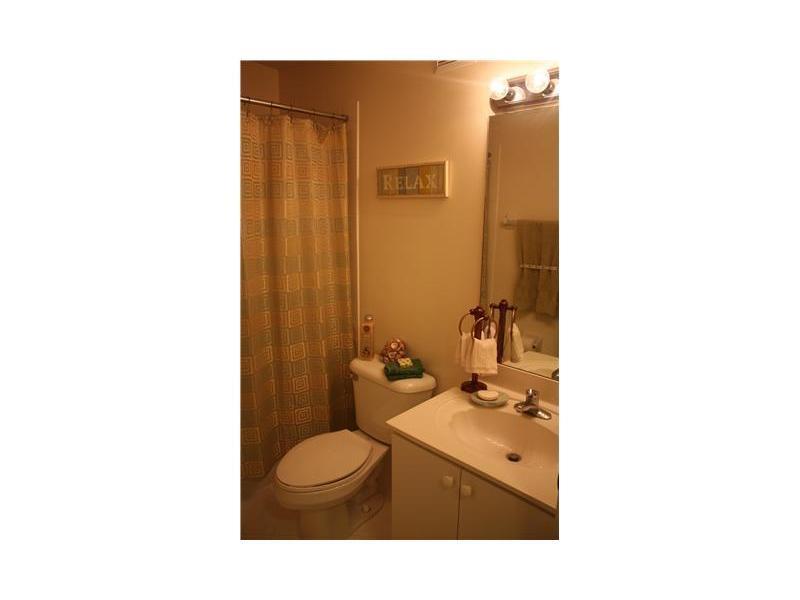 MONTEREY AT MALIBU BAY CO - Residential Lease