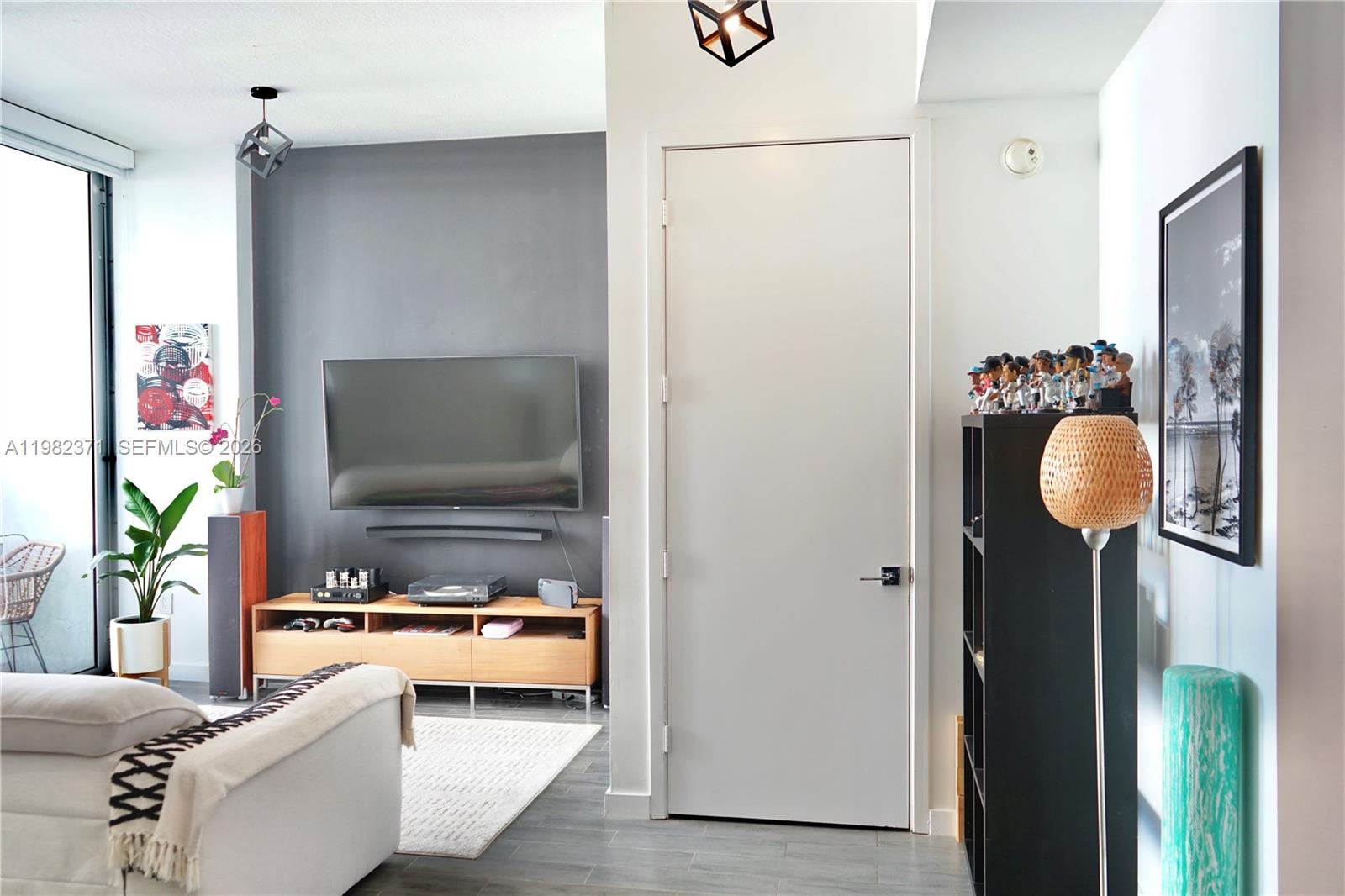 EDGEWATER LOFTS CONDO - Residential