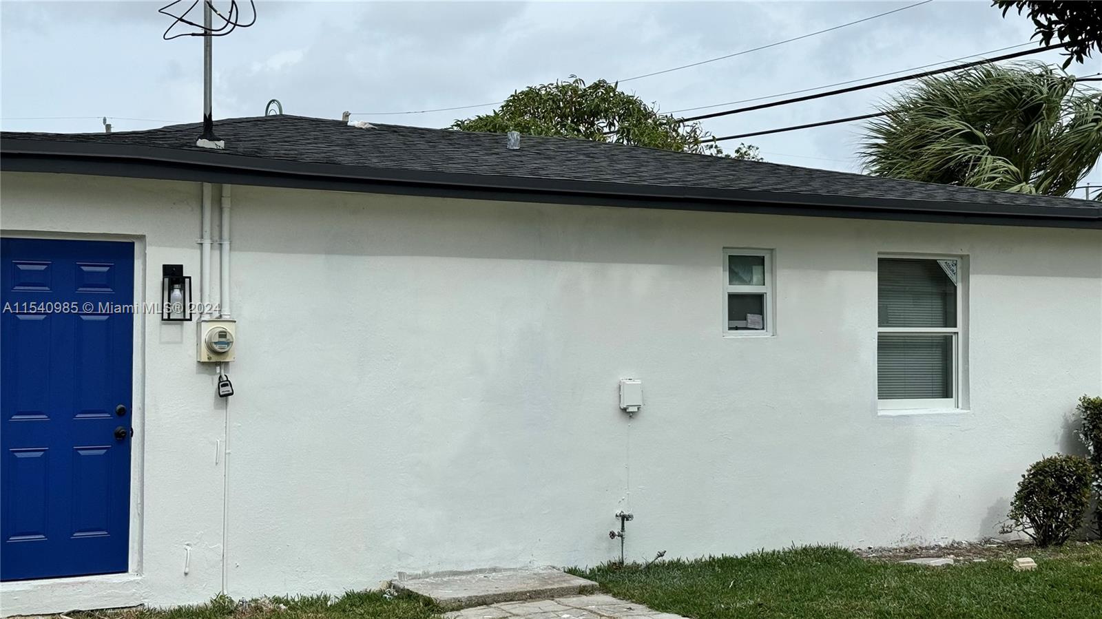 RIVIERA BEACH HEIGHTS ADD - Residential Lease