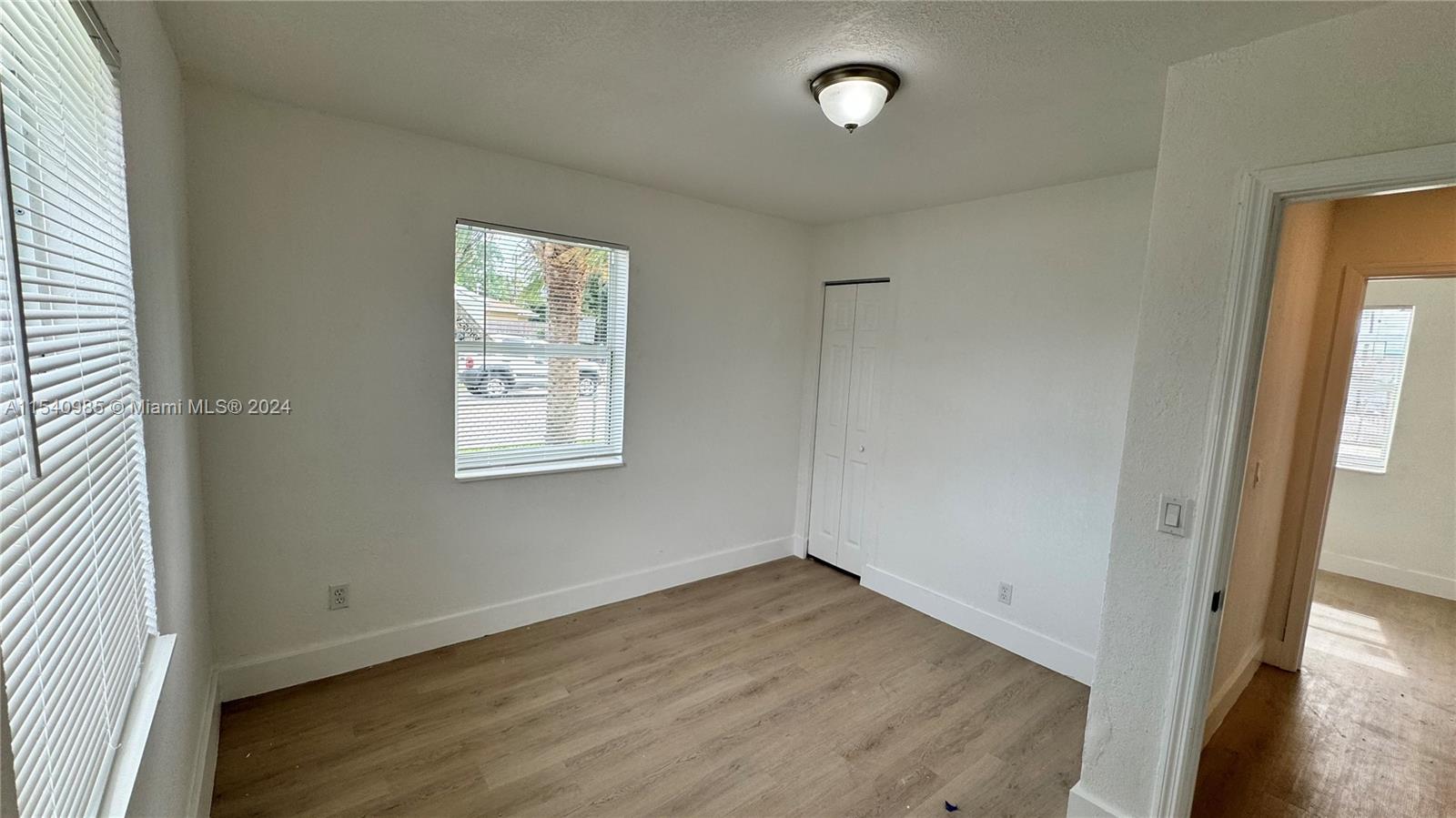 RIVIERA BEACH HEIGHTS ADD - Residential Lease