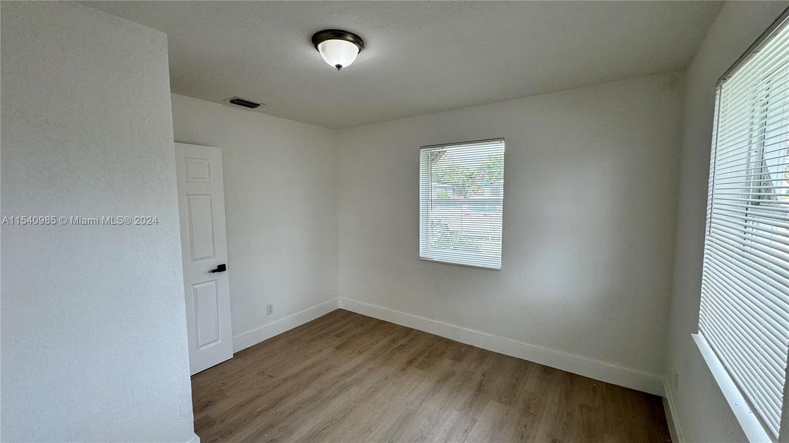 RIVIERA BEACH HEIGHTS ADD - Residential Lease