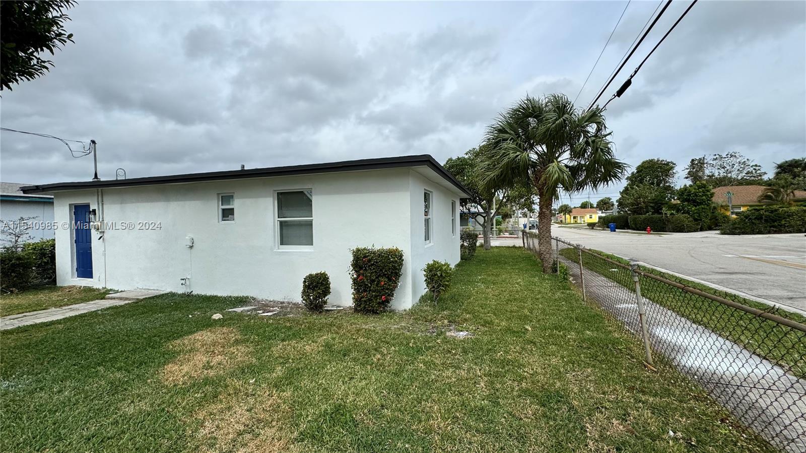 RIVIERA BEACH HEIGHTS ADD - Residential Lease