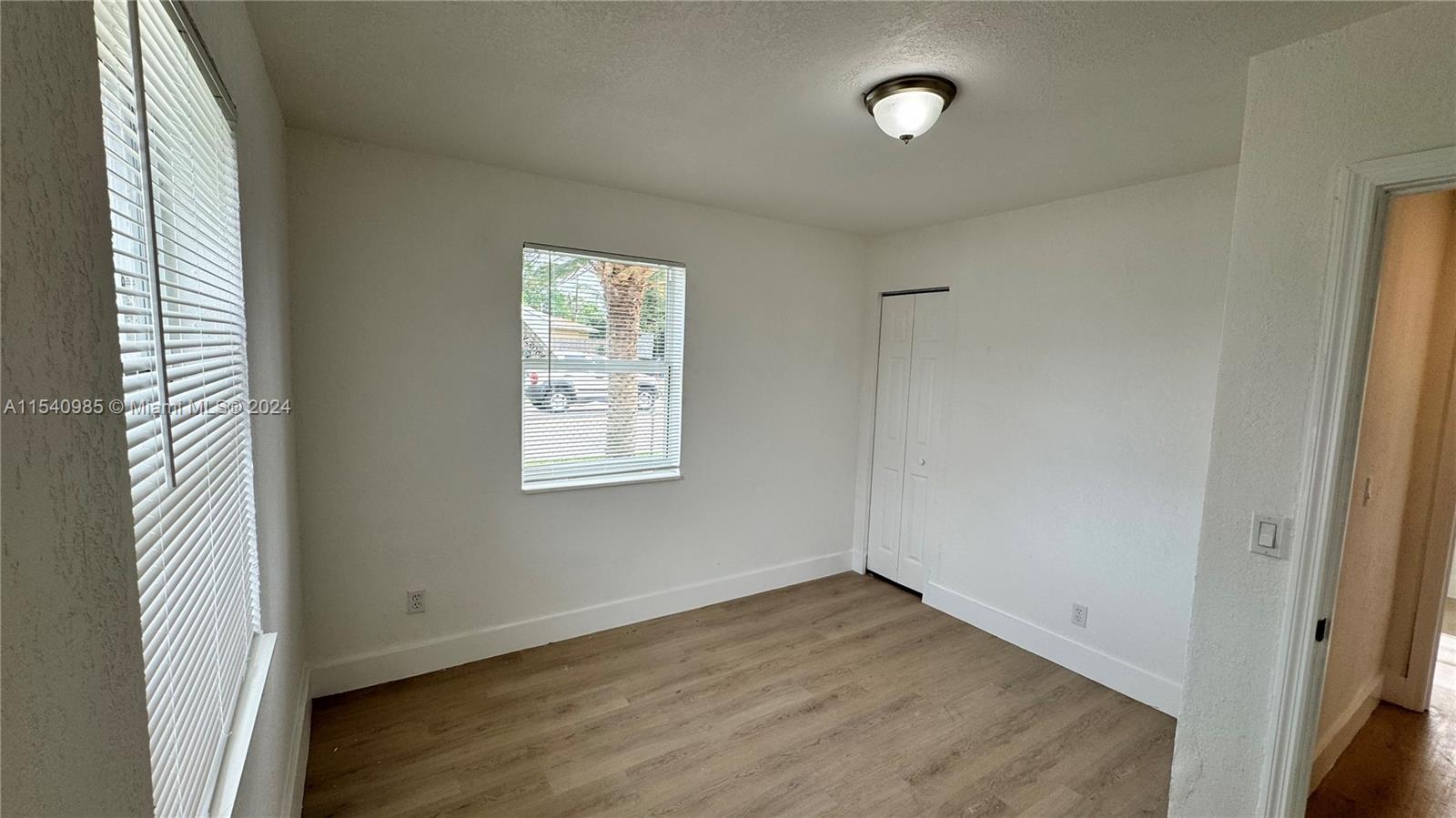 RIVIERA BEACH HEIGHTS ADD - Residential Lease