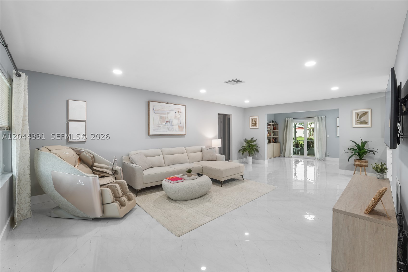 DELRAY VILLAS 1 - Residential