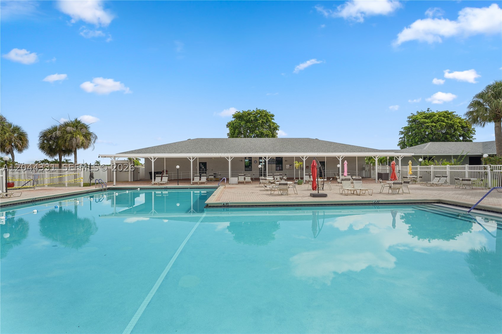 DELRAY VILLAS 1 - Residential
