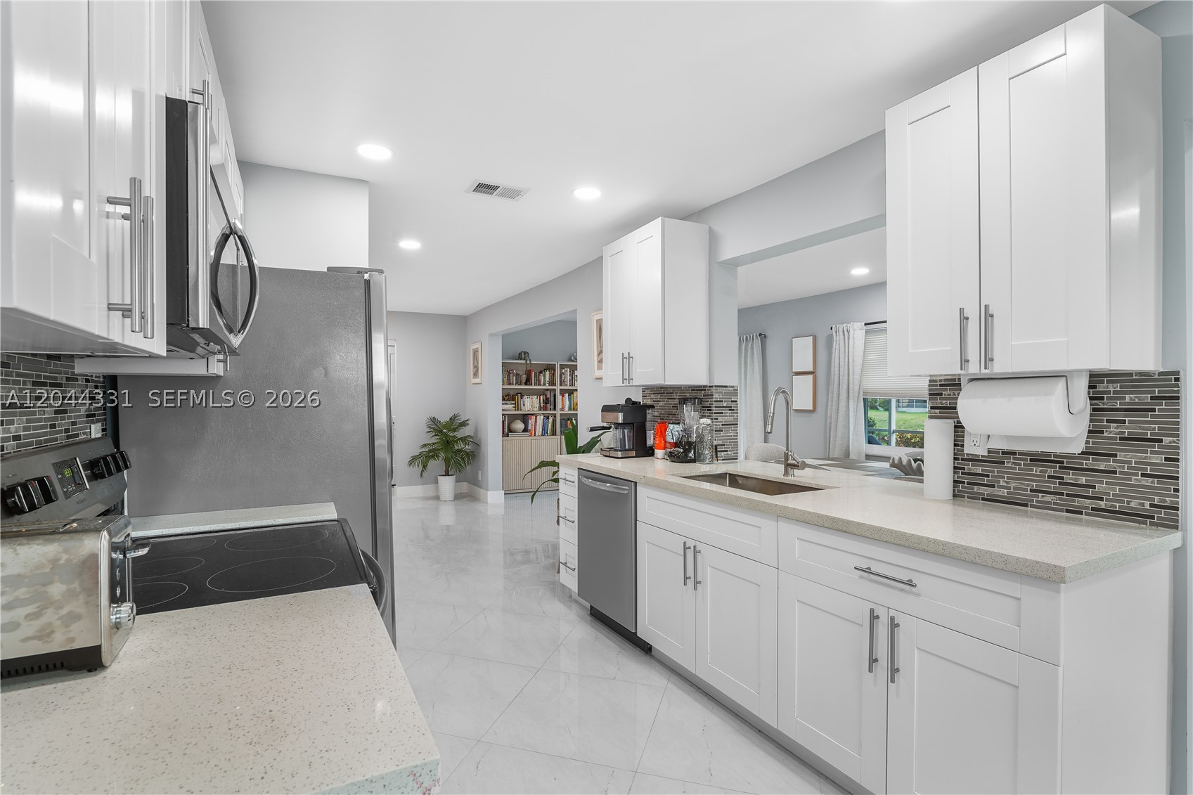 DELRAY VILLAS 1 - Residential