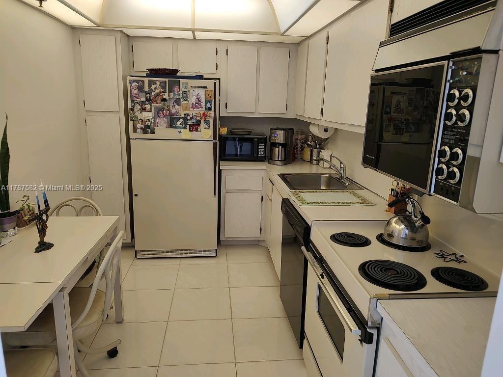 WATERVIEW CONDO - Residential