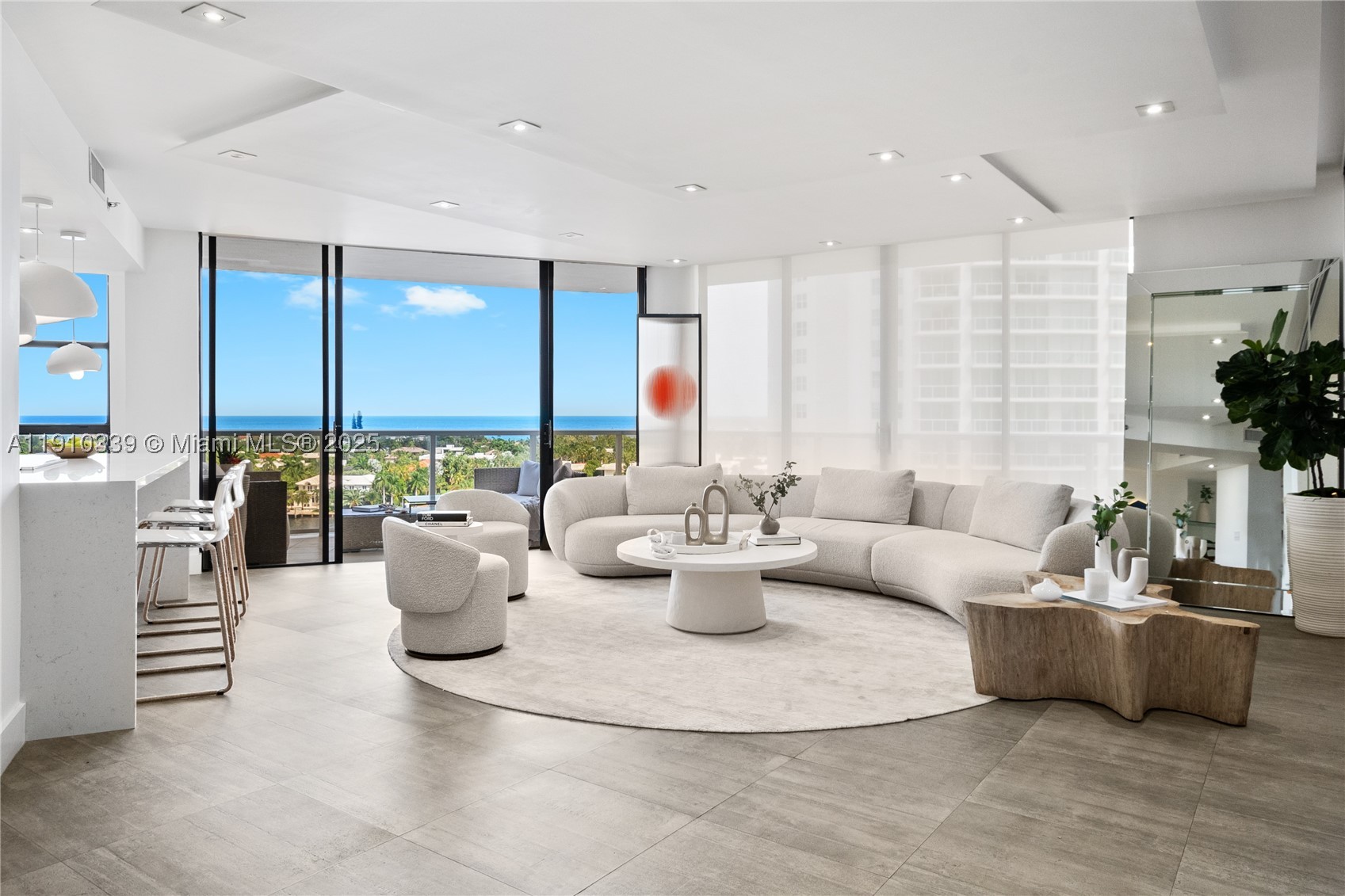 HAMPTONS WEST CONDO - Residential