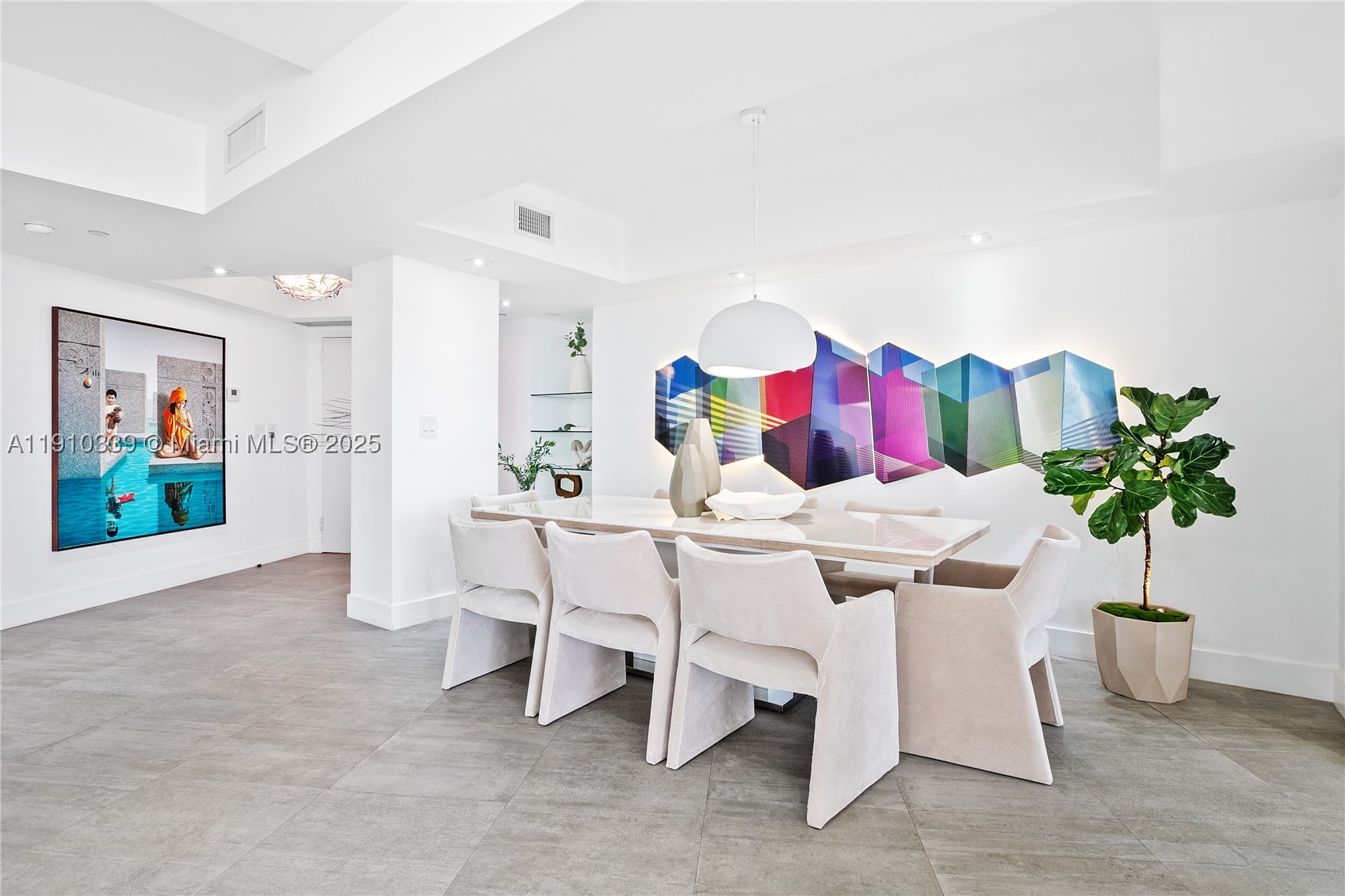 HAMPTONS WEST CONDO - Residential