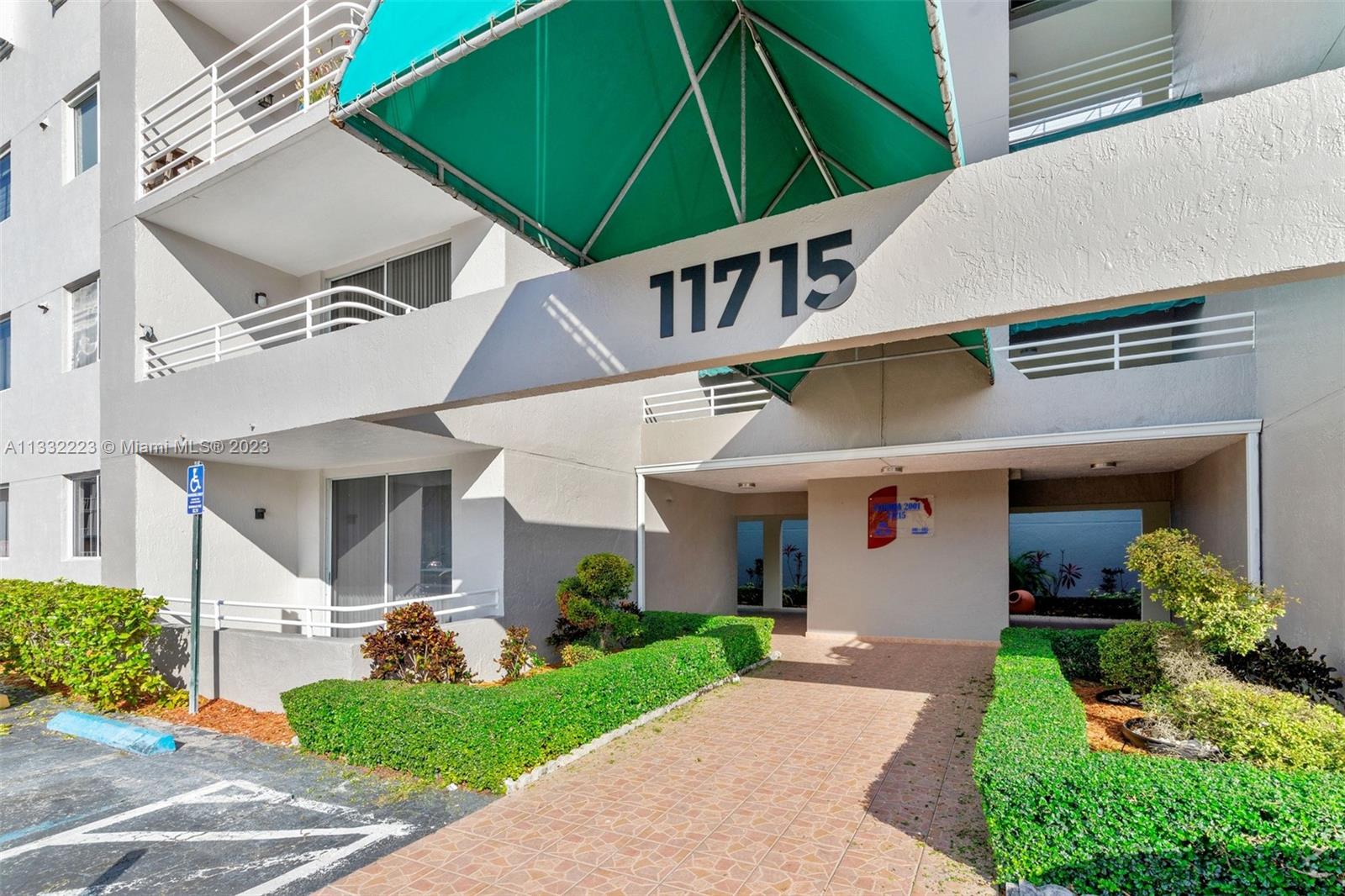 Very well kept 2 bedrooms /2 bathroom unit that has always been owner occupied within a gated community
featuring 2 Assigned parking spaces, it's own Washer & Dryer, New Kitchen cabinets, New Microwave/Range Hood combo, New bathroom vanities, freshly painted and more. Conveniently located close to major highways, many shopping centers, Florida International University and much more. Easy to see and ready for occupancy.