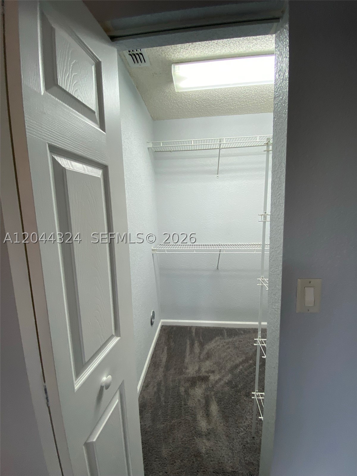 CENTERPOINTE CONDO - Residential Lease