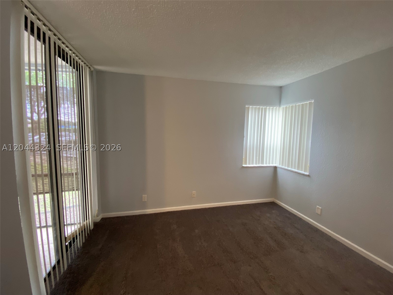 CENTERPOINTE CONDO - Residential Lease