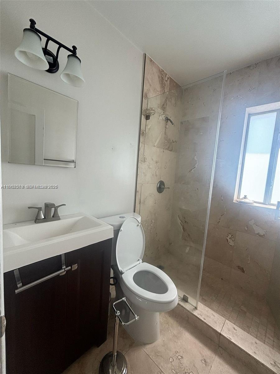 BISCAYNE LAWN EXTENSION - Residential Income