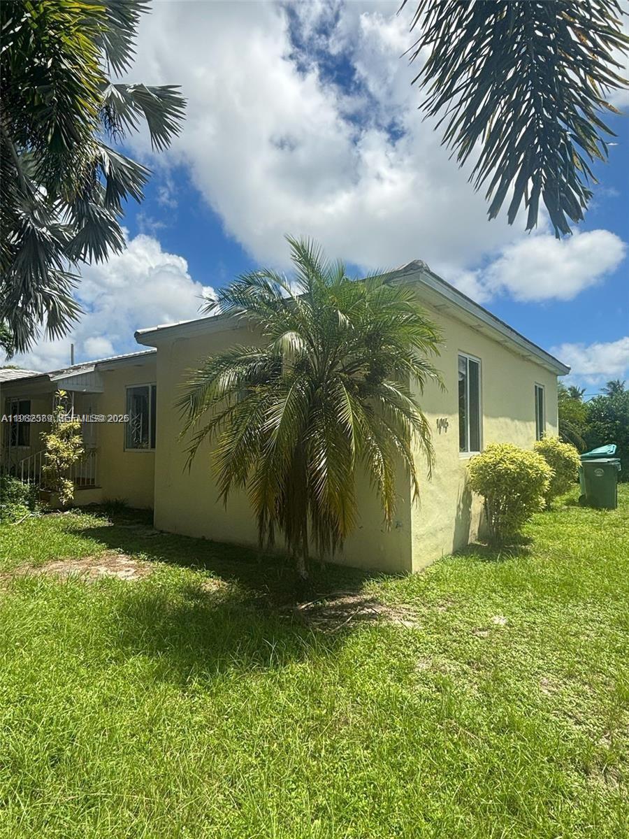BISCAYNE LAWN EXTENSION - Residential Income