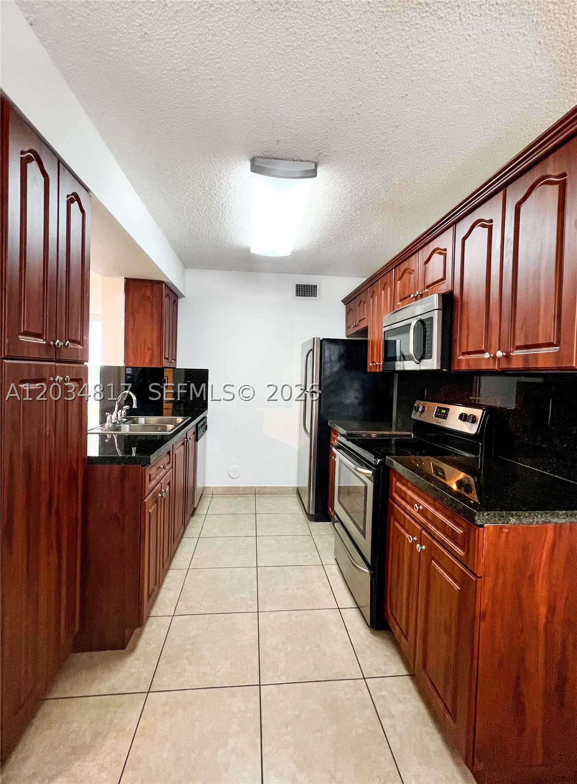 THE GREENS AT DORAL CONDO - Residential Lease