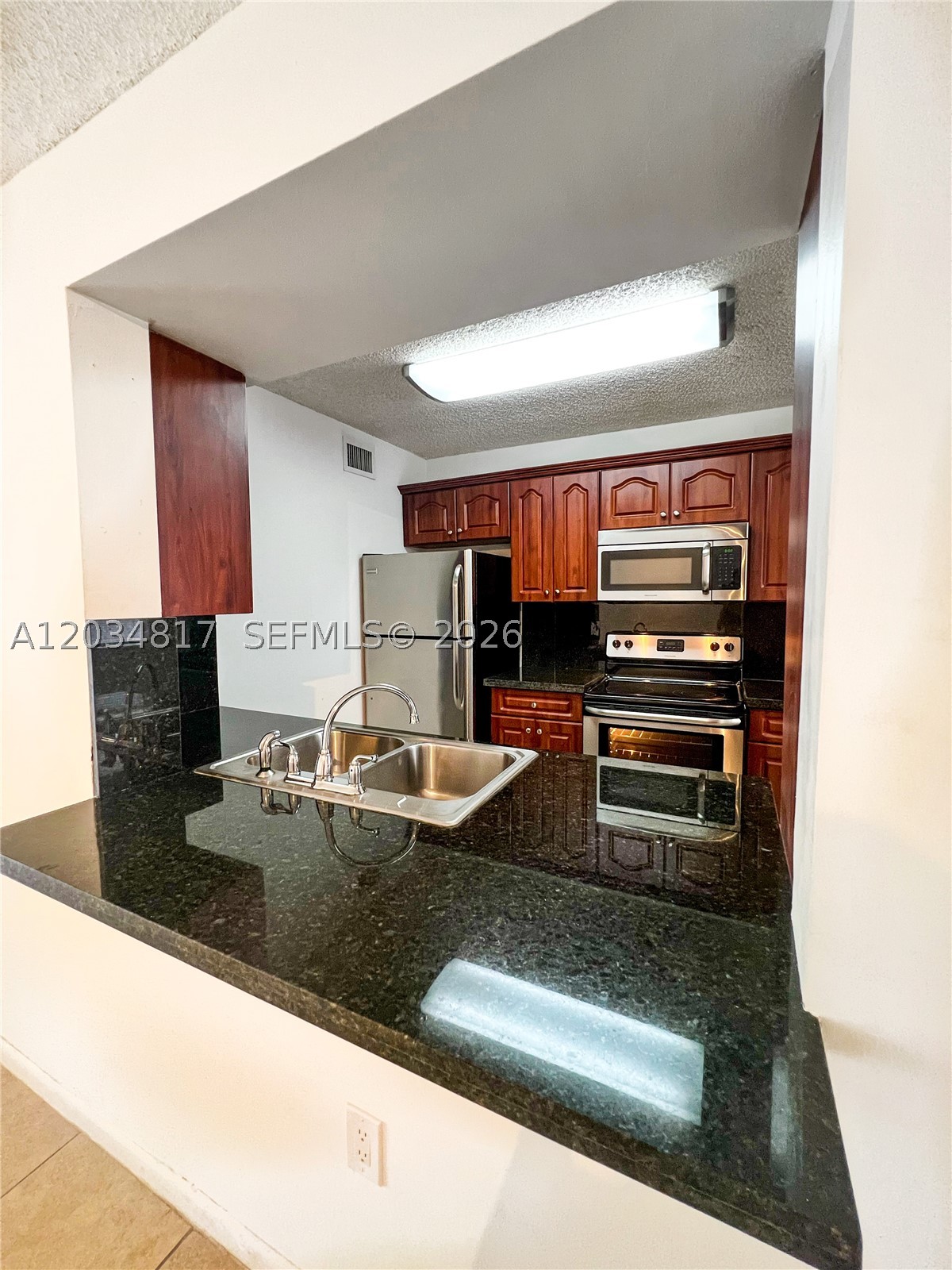 THE GREENS AT DORAL CONDO - Residential Lease