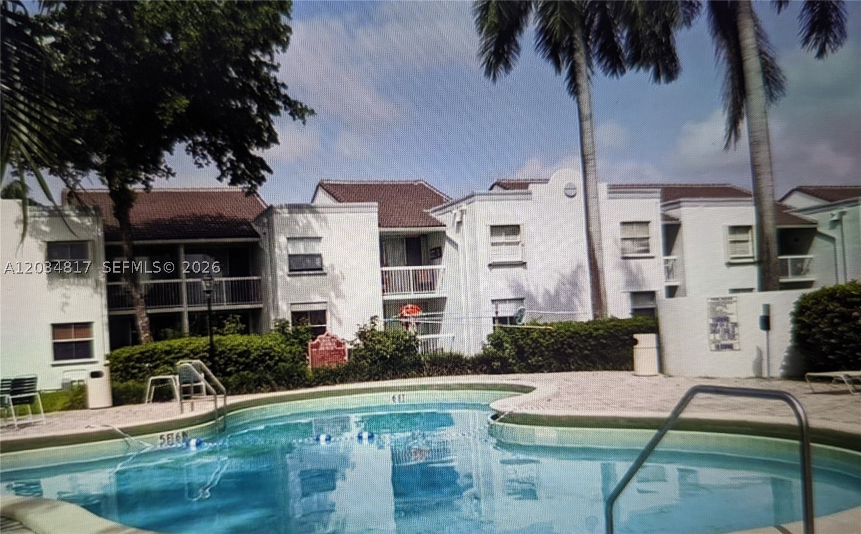 THE GREENS AT DORAL CONDO - Residential Lease