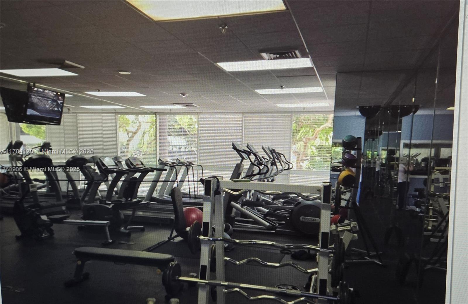 MADISON DOWNTOWN CONDO - Residential