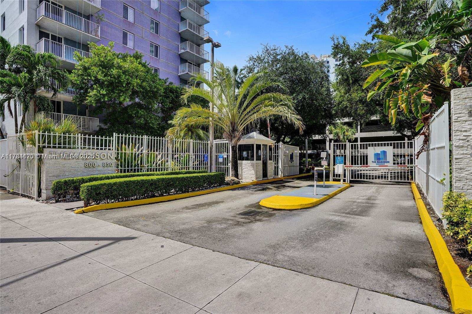 MADISON DOWNTOWN CONDO - Residential