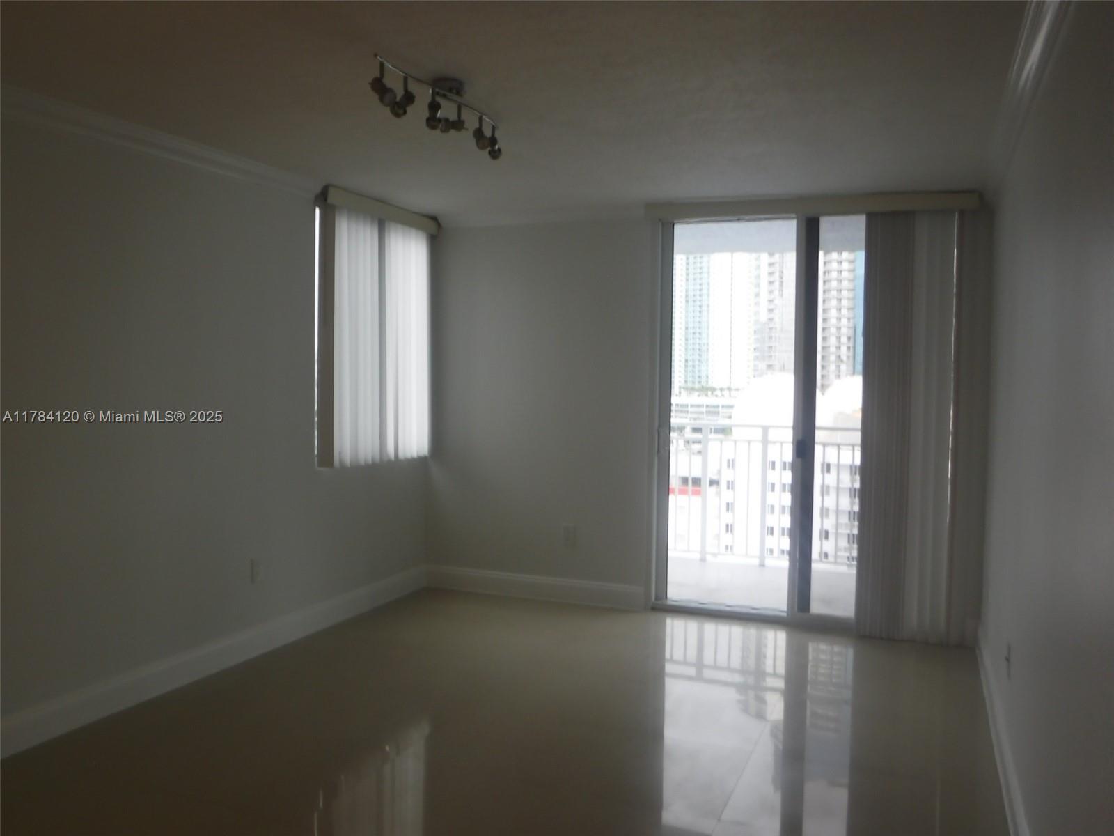 MADISON DOWNTOWN CONDO - Residential