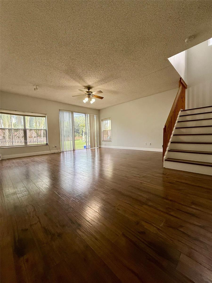 CHAPEL TRAIL REPLAT - Residential
