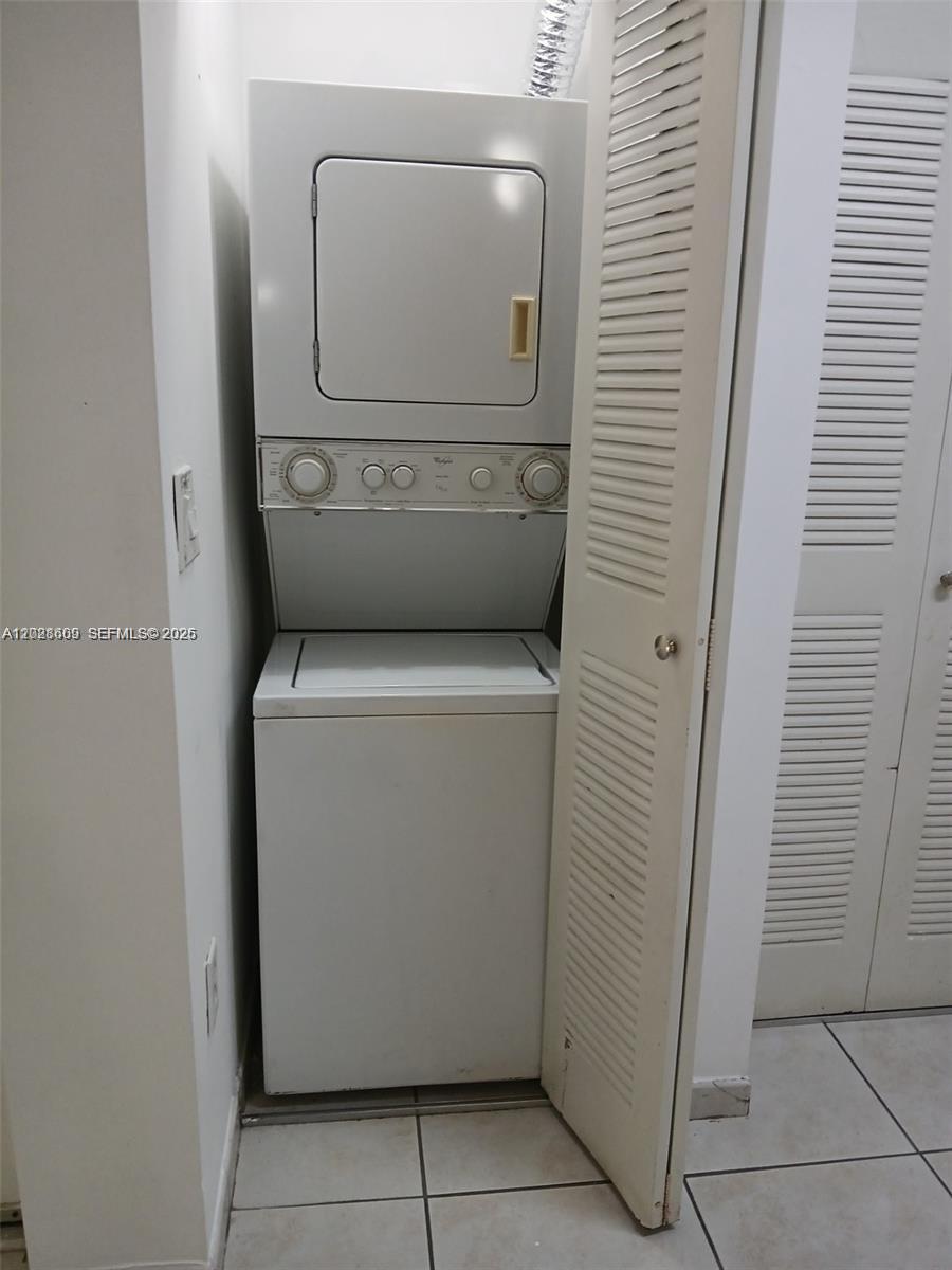 PALM GARDENS AT DORAL CON - Residential Lease