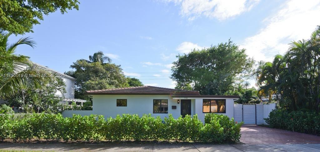 SUNSET TRAILS - Residential Lease