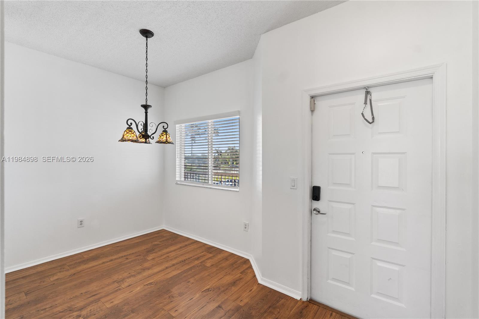 SOUTHAMPTON CONDOMINIUM - Residential