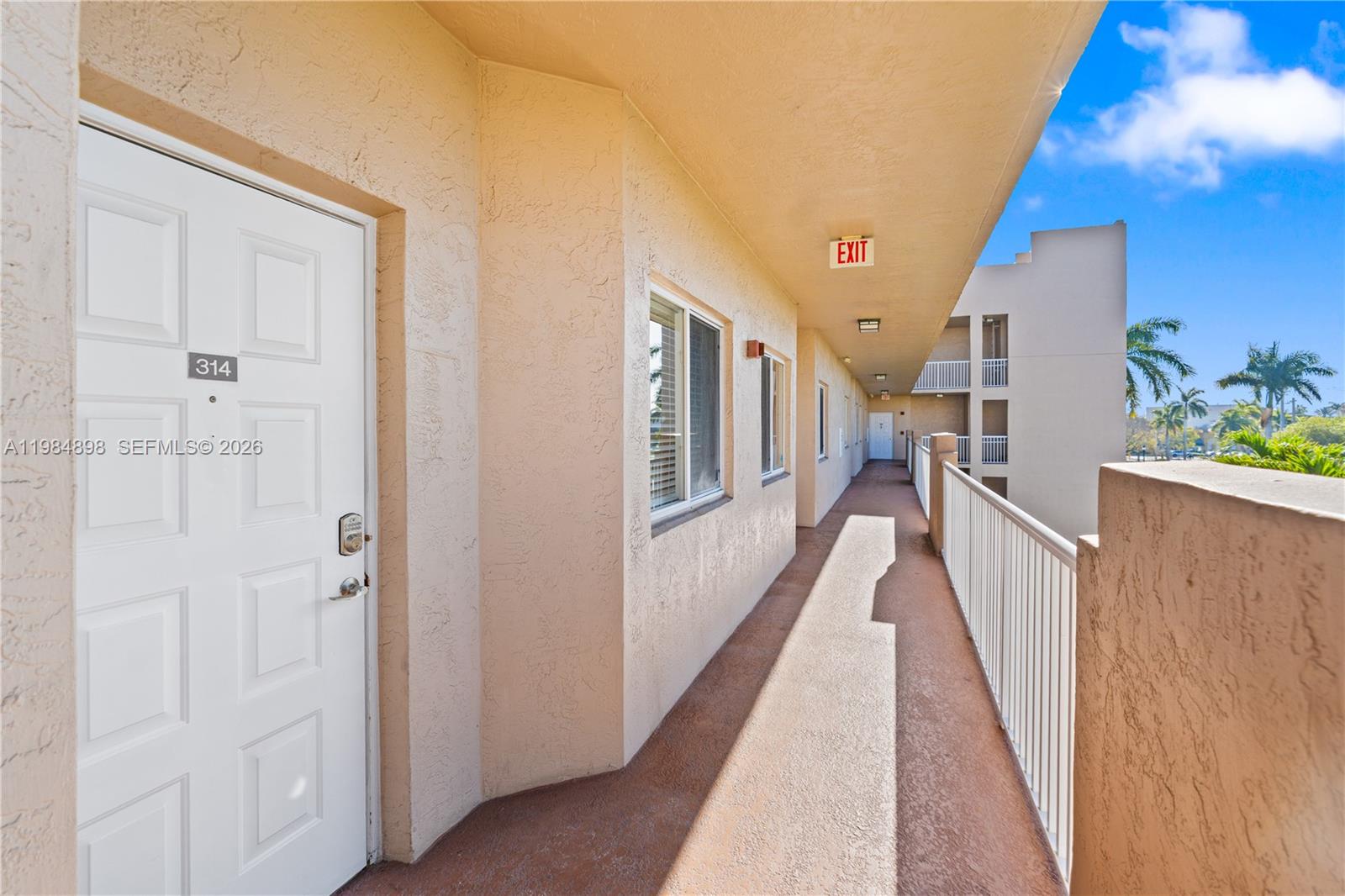 SOUTHAMPTON CONDOMINIUM - Residential